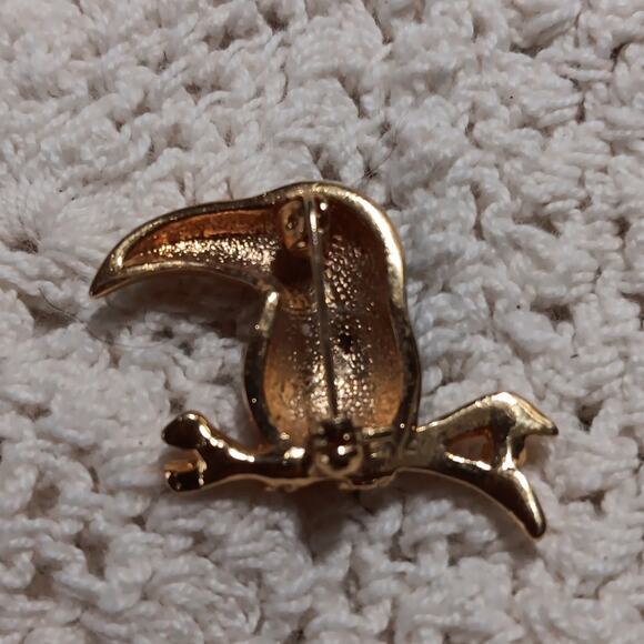 Toucan Bird on a Branch Pin Brooch Gold Tone Green Blue Clear Rhinestone - Picture 4 of 6